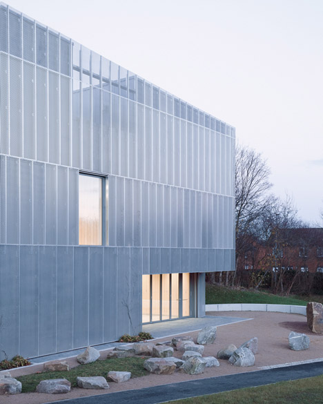 Manor Works by Architecture 00