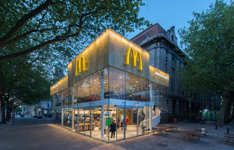 McDonalds Coolsingel by MEI Architects and Planners