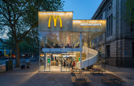 McDonalds Coolsingel by MEI Architects and Planners