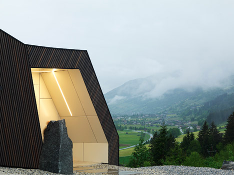 Mountain View House by SoNo Arhitekti