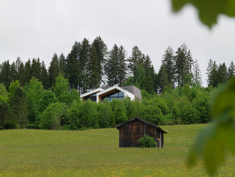 Mountain View House by SoNo Arhitekti