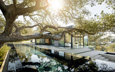 Oak Pass Main House by Walker Workshop