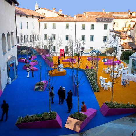 Palma de Vecchio Pop up Square by Studio Fink