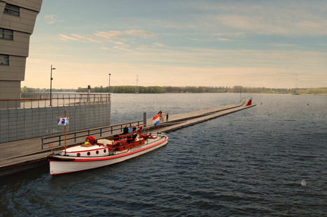 Pier Almere by René van Zuuk