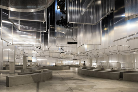 Prada-SS16-Mens-catwalk_AMO_dezeen_468_0