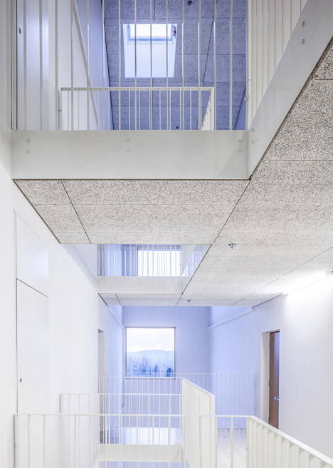 Puukuokka Housing Block by OOPEAA