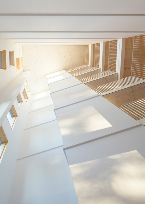Puukuokka Housing Block by OOPEAA