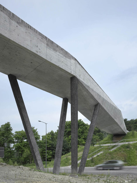 La Sallaz Footbridge by 2b architectes