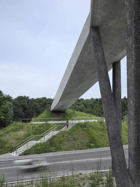 La Sallaz Footbridge by 2b architectes