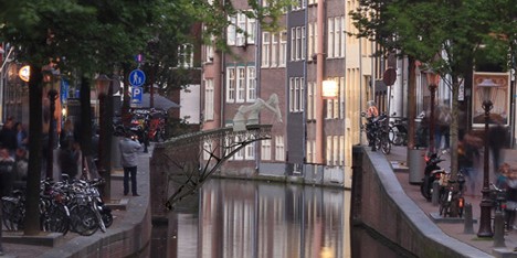Joris Laarman plans to 3D-print a canal bridge