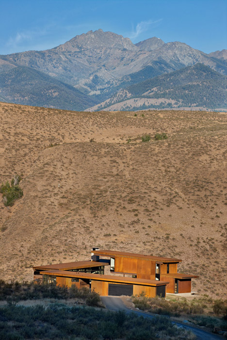 Studhorse-by-Olson-Kundig_dezeen_468_22
