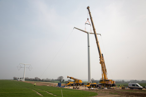 T-Pylon-new-pylon-design-Britain_dezeen_468_3