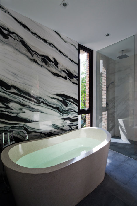 Thao Dien House by MM+