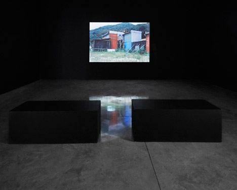 Tina-Kim-Gallery-by-SO-IL_dezeen_468_7
