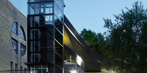 Urban Lift and Pedestrian Bridge by VAUMM