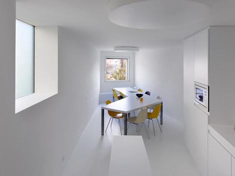 Urban Villa 4 in 1 by 2b Architectes