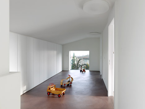 Urban Villa 4 in 1 by 2b Architectes