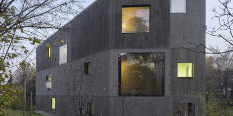 Urban Villa 4 in 1 by 2b Architectes