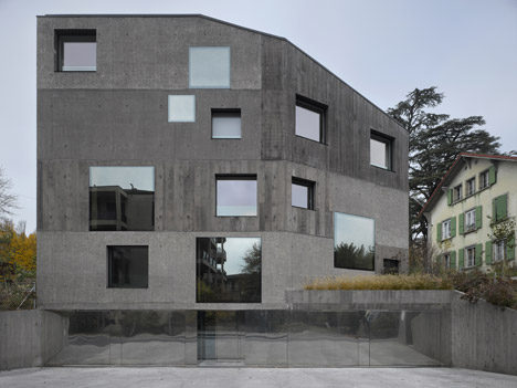 Urban Villa 4 in 1 by 2b Architectes