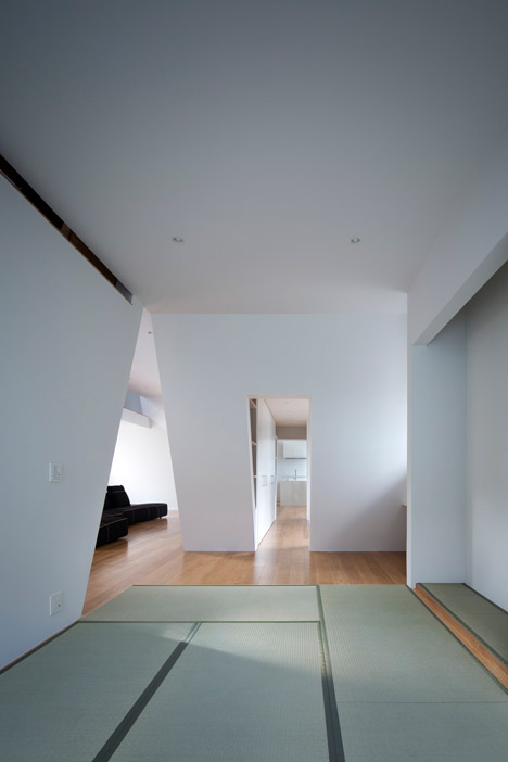 House in Wakayama by Spray