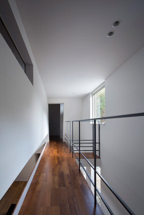 House in Wakayama by Spray