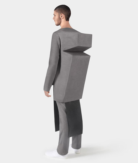 Yuri-Padi-Monument_Look-3_dezeen_468_0