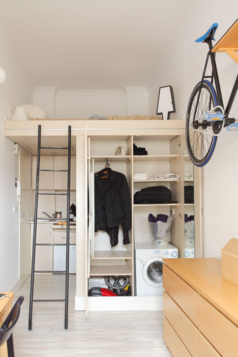 Szymon Hanczar crams his entire city home into 13 square metres