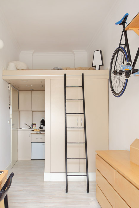 Szymon Hanczar crams his entire city home into 13 square metres