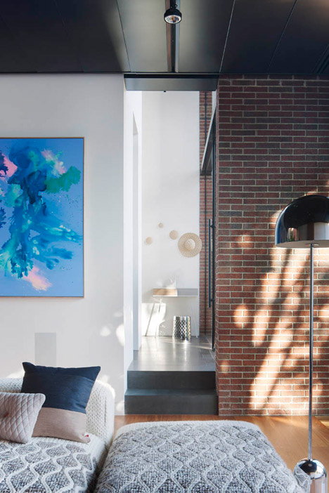 Abstract-House_Matt-Gibson_dezeen_468_13