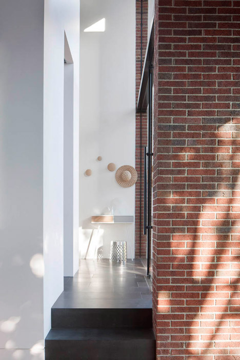 Abstract-House_Matt-Gibson_dezeen_468_14