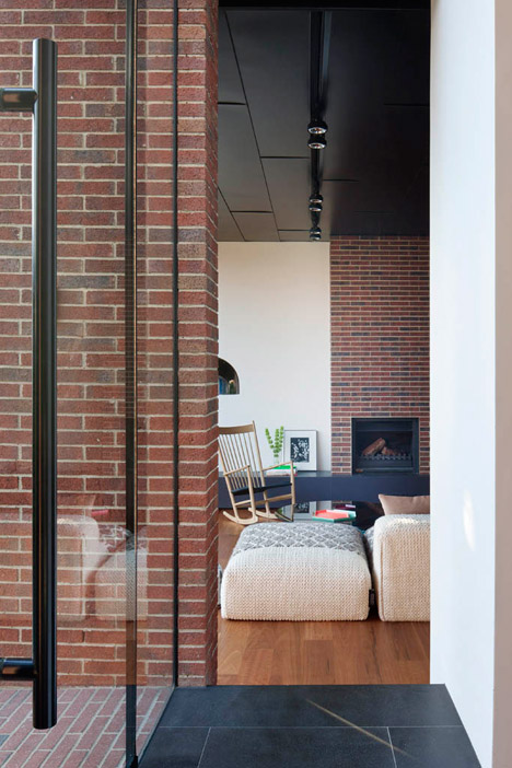 Abstract-House_Matt-Gibson_dezeen_468_15