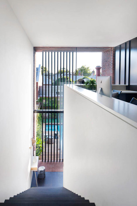 Abstract-House_Matt-Gibson_dezeen_468_19