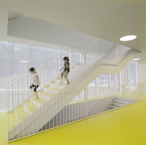 Adult Education Centre by 1004arquitectos