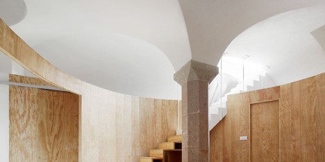 Apartment Tibbaut by Raul Sanchez