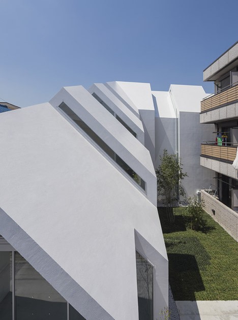 Asahicho Clinic by hkl studio