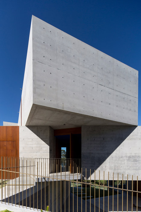 Balmoral House by Clinton Murray + Polly Harbison