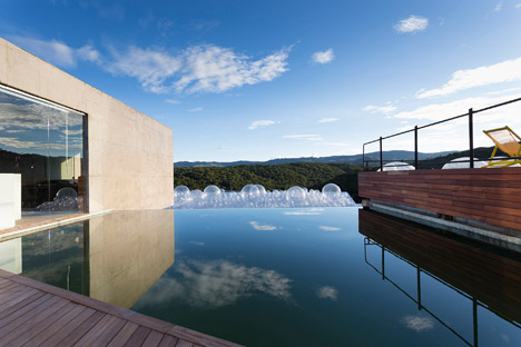 Bar-Pool-Gallery by BCMF Arquitetos + MACh