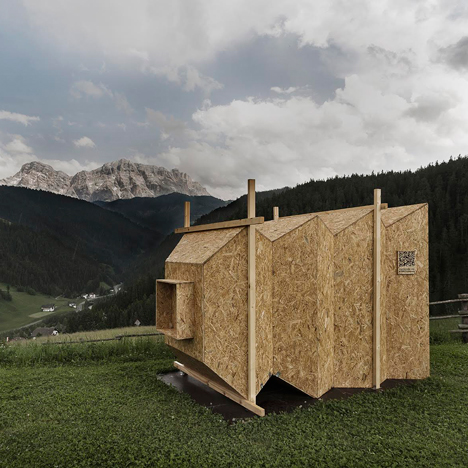 Camera Obscura by Mariano Dallago