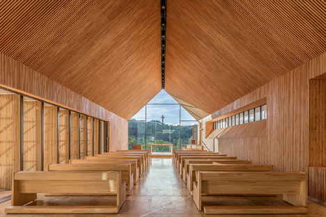 Capilla Santa Ana by Estudio Cella
