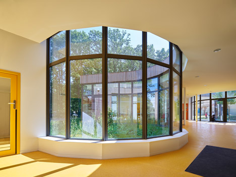 Childrens House by MU