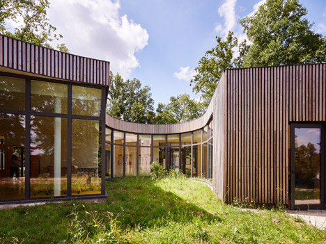 Childrens House by MU