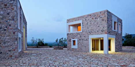 Country House by DVA Arhitekta