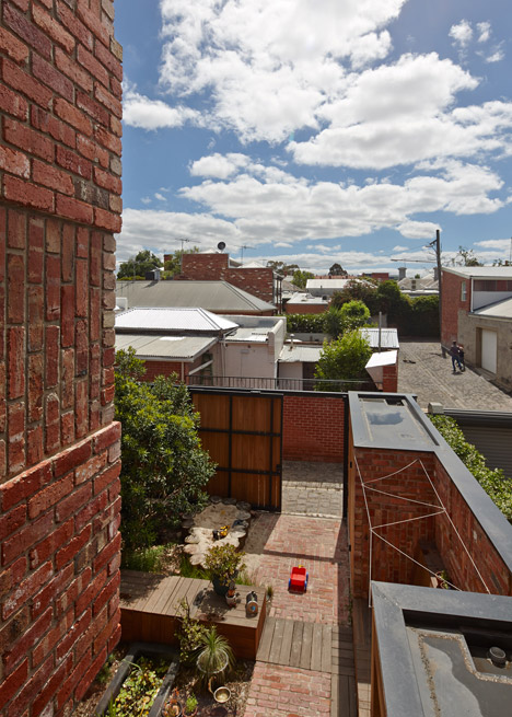 Cubo House by Phooey Architects