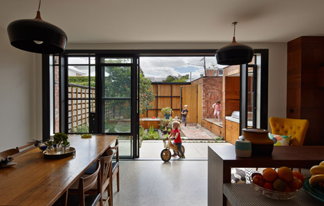 Cubo House by Phooey Architects