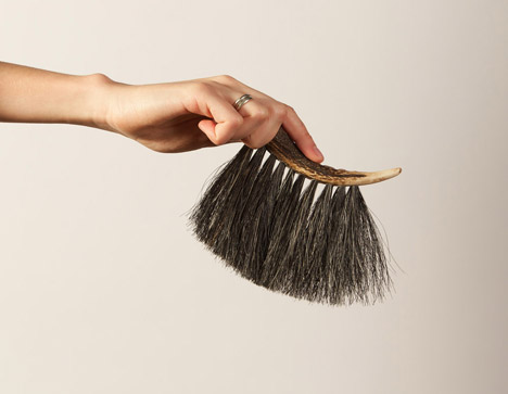 Ellie Birkhead brushes