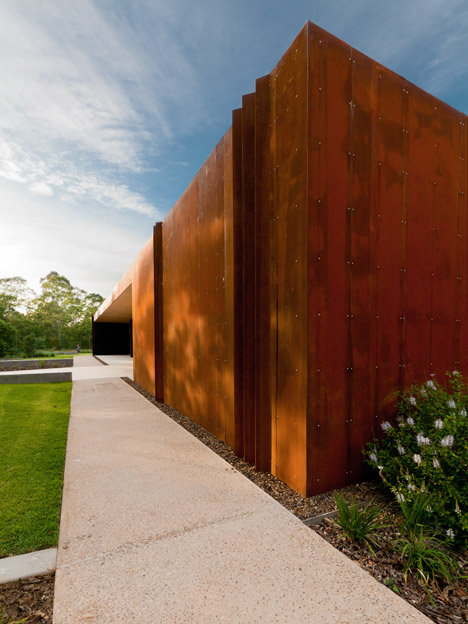 Fitzgibbon Community Centre by Richard Kirk