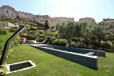 Fontanile Pool by Matteo Bianchi and Francesco Napolitano