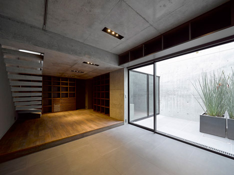 Grigio by Apollo Architects