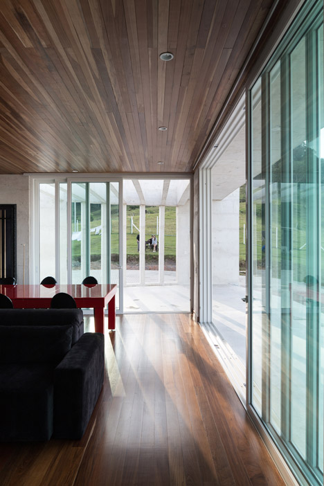 HLM House by Bá