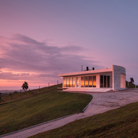 HLM House by Bá